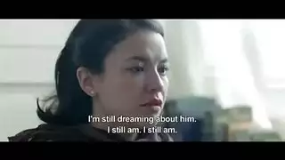 أفلام إباحية: أم لاتينية تمارس الجنس مع نفسها بقضيبين توأم