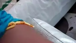 فقاعة بعقب لاتيني مثقوب الهرة