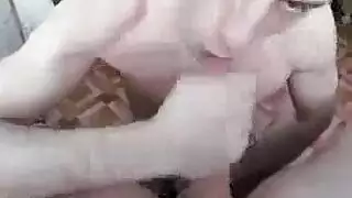 بنت ثلاثين الأبعاد تنيك صديقتها