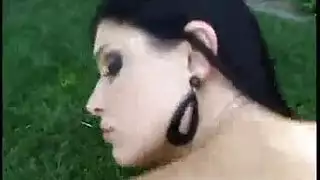 راقصة القطب الحارة تحصل على اختراق مزدوج من فرقة الرقص الخاصة بها