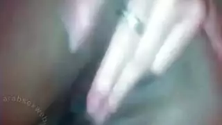 يابانبه تصرخ وتقذف