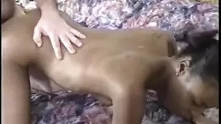 فحل عربي يستغل عاهرة سوداء سميكة ومشعرة