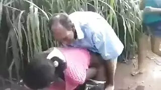 لقاء ريفي: إيلاج عميق ومكثف