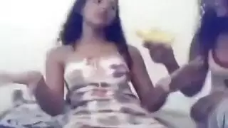 بنات مدرسه عربي