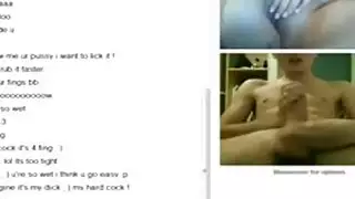 سكس شات على أومجيل شاب يفرك زبه و مزة حيحانة تلعب في كسها