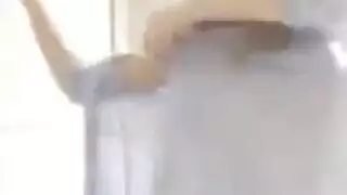 مراهقات آسيويات يعشقن القضيب الصلب والجنس الإباحي العنيف